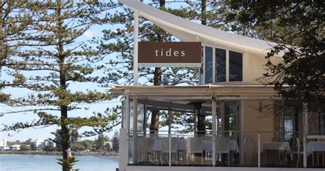 places to eat in caloundra.